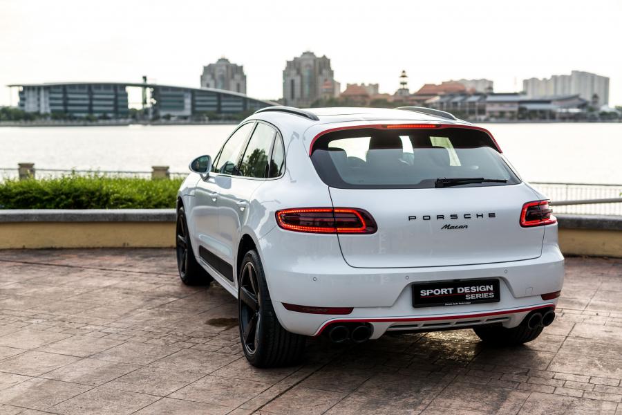  Porsche Macan SportDesign Package (95B) 2016 года  (MY) (фото 22 из 40)